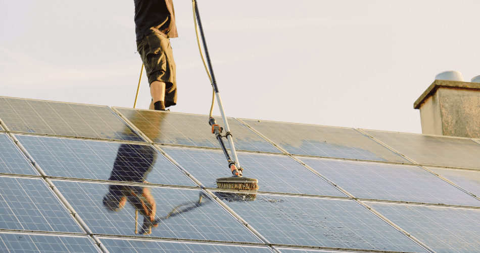 Do Solar Panels Need to Be Cleaned? | Comprehensive Guide